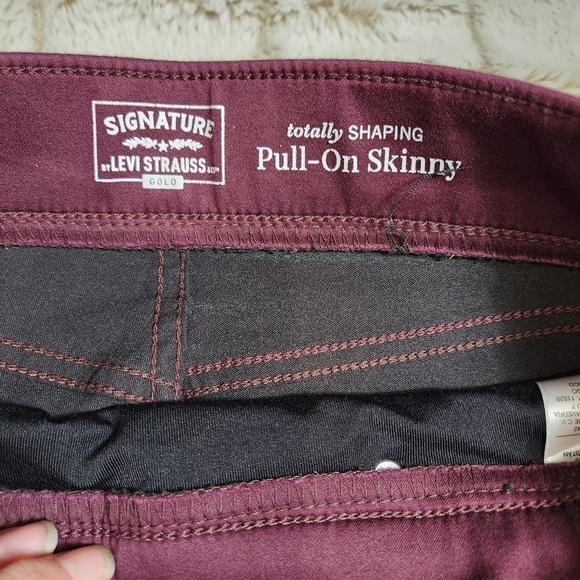 𝅺Pants Burgundy Skinny shapping pants Cotton blend SIGNATURE LEVI STRAUSS GOLD - Picture 6 of 11